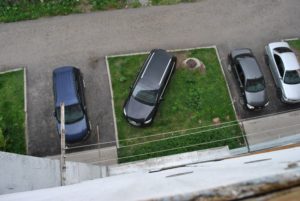 Сколько штраф за тс поставленное на газон в красноярске